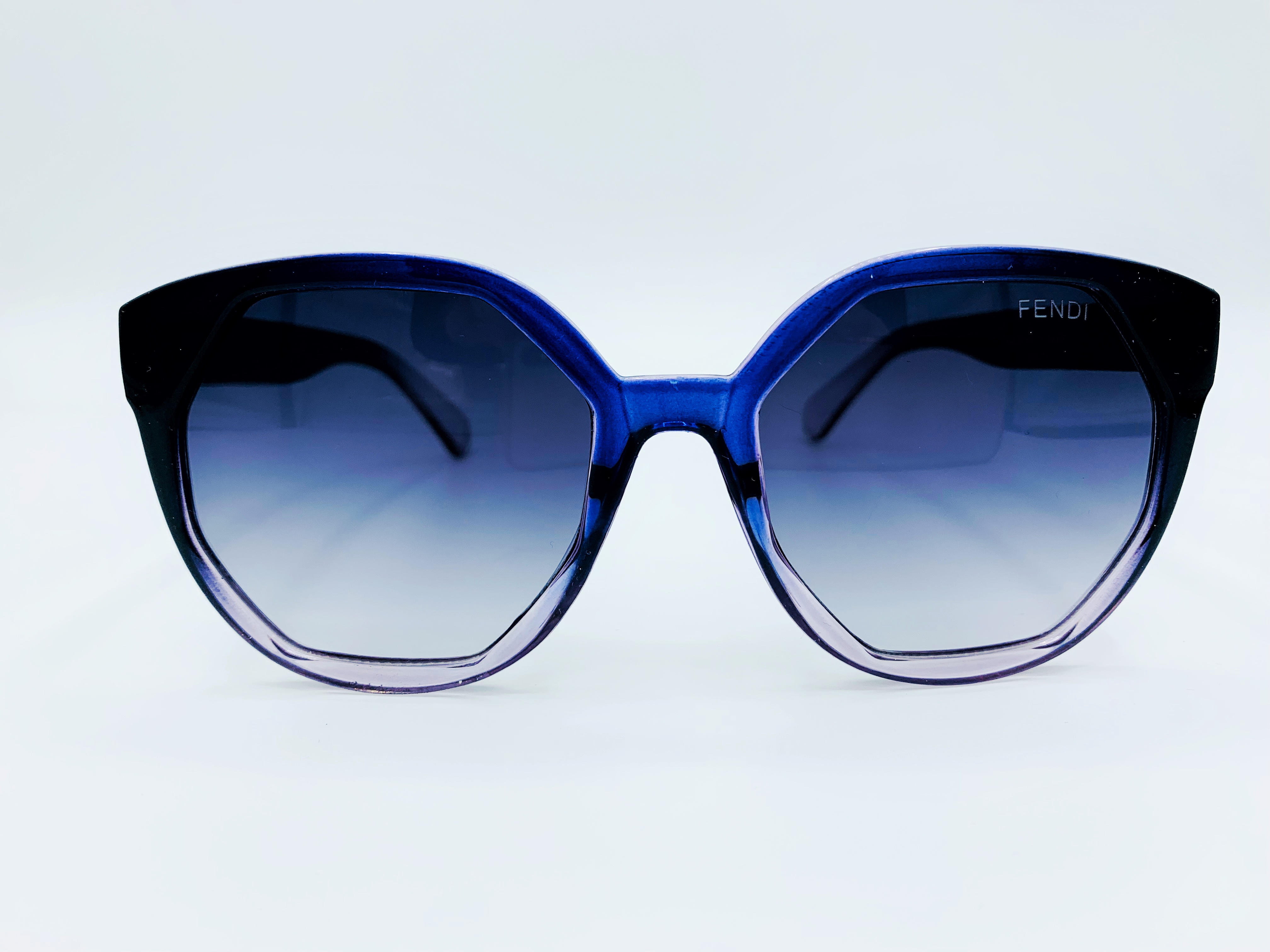 عینک آفتابی آبی رنگ و فریم طرحدار زنانه