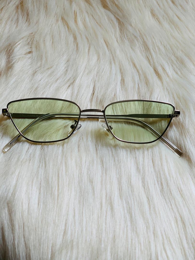 عینک مدل فشن رنگ شیشه سبز