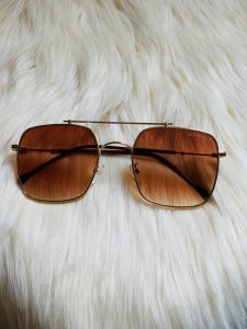 عینک افتابی شیشه مربع رنگ قهوه ای